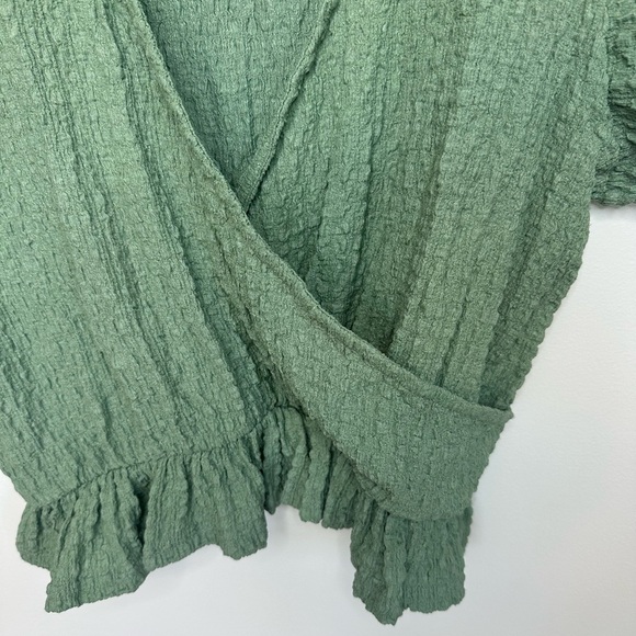 Elegant Green Wrap Top - Picture 6 of 6